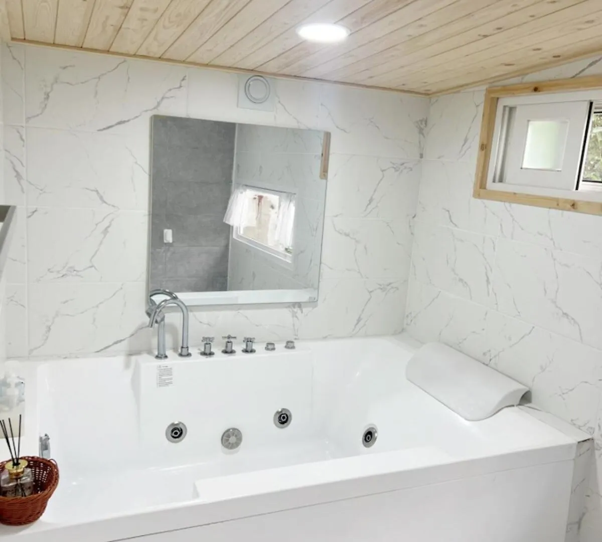 Apartment House Idea Hotel Jeju South Korea